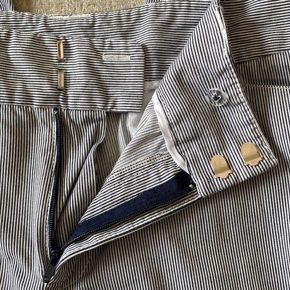 Rafaella blue/white striped Capris. Size 10 - Picture 3 of 7